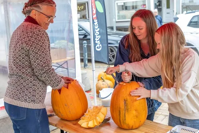 Autumn at the Market Square